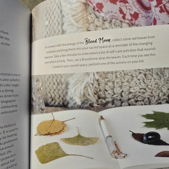 Cosmic Crystals - Picture 2 of 4